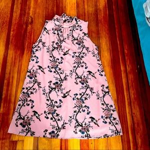 Sleeveless shift dress